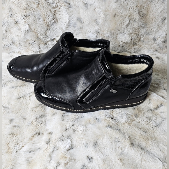 Rieker Daphne Black Leather Ankle Boots Booties Closed Toe Zip Entry 40 - Picture 10 of 11